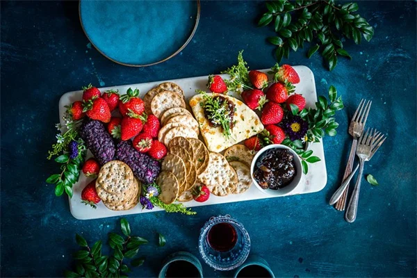 卓上ツゲの木で作るクリスマス飾り、どうやって作るの？